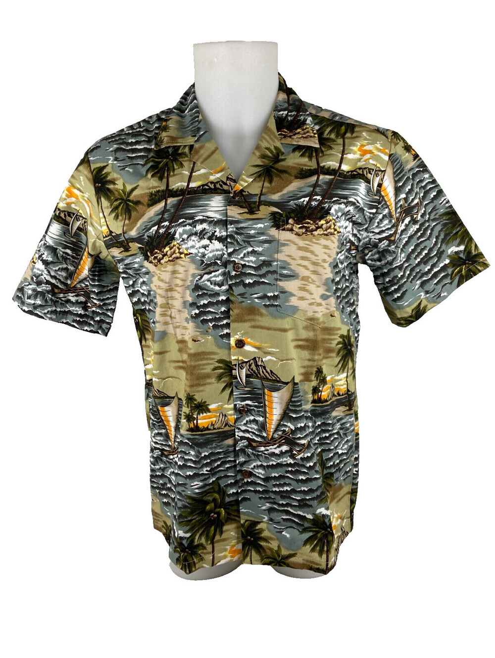 Aloha Republic Men Medium Hawaiian Shirt Catamaran Diamond Head Tropical Beach